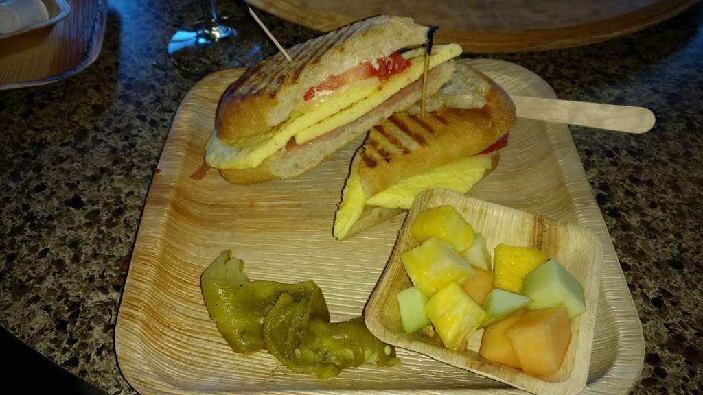 The Holy Grail | restaurant | 140 Montecillo Boulevard 2nd floor, El Paso, TX 79912, USA | 9155812035 OR +1 915-581-2035