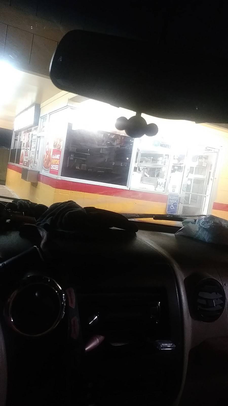 Churchs Chicken | restaurant | 2856 Culebra Rd, San Antonio, TX 78228, USA | 2104350645 OR +1 210-435-0645