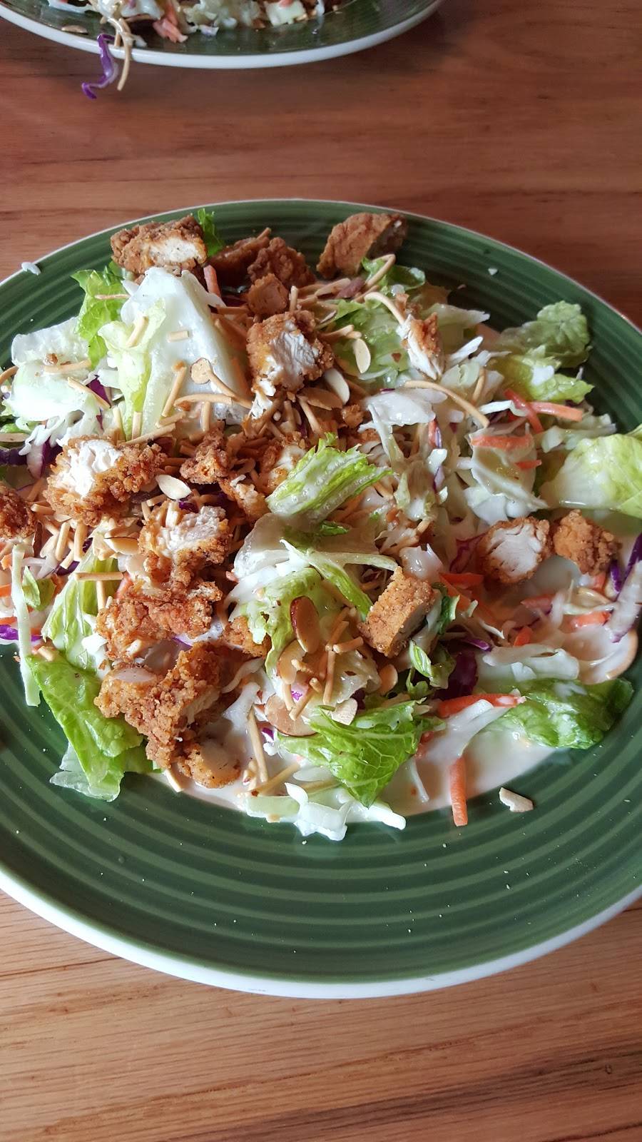 Applebees Grill + Bar | restaurant | 11900 Iron Bridge Plaza, Chester, VA 23831, USA | 8047784722 OR +1 804-778-4722