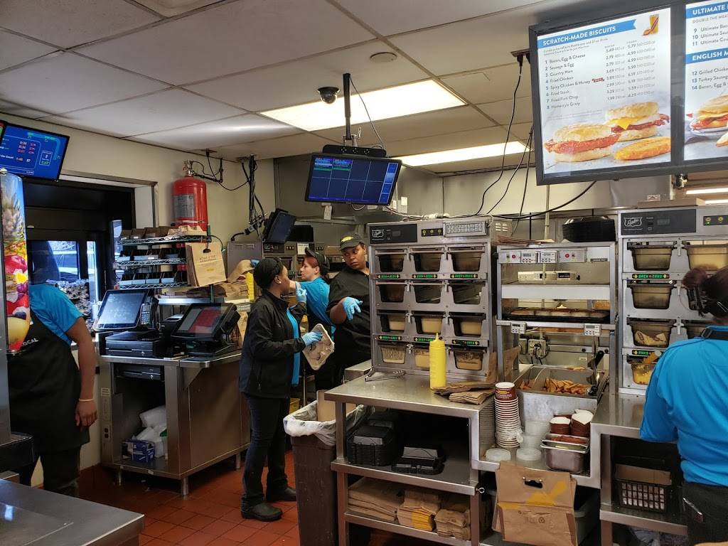 Biscuitville | cafe | 1839 N Main St, High Point, NC 27262, USA | 3368829223 OR +1 336-882-9223