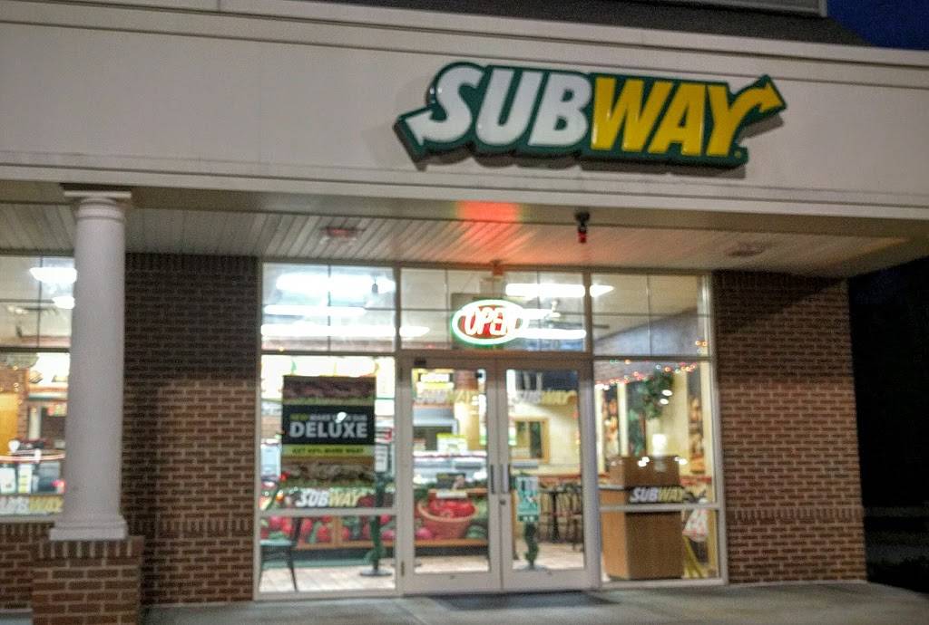 Subway | restaurant | 100 Worcester St, North Grafton, MA 01536, USA | 5088399595 OR +1 508-839-9595