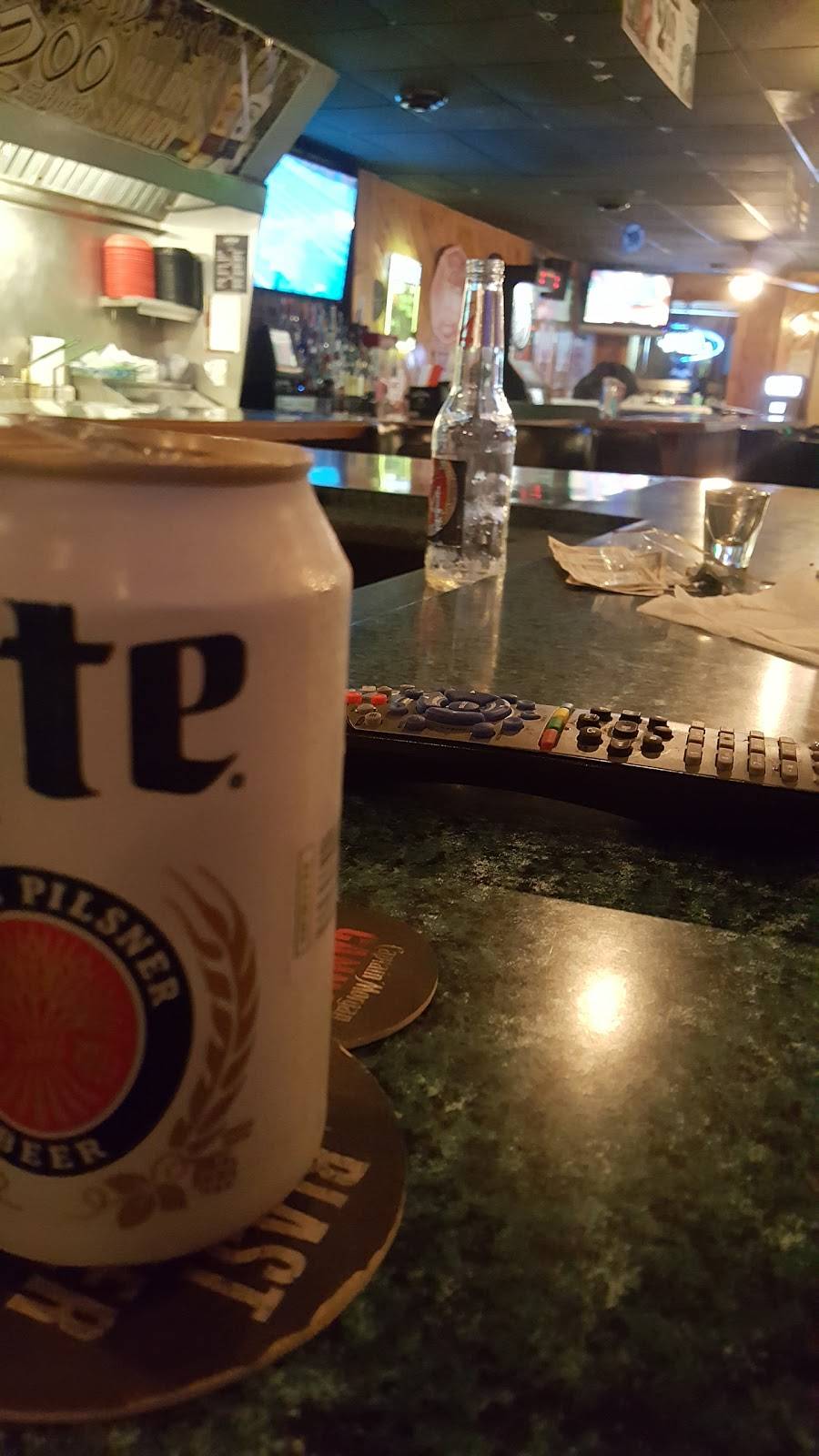 Byrnes McFarland Tavern | restaurant | 5915 Exchange St, McFarland, WI 53558, USA | 6088386012 OR +1 608-838-6012