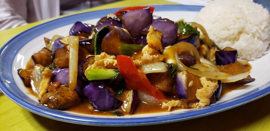 Buathong Thai Cuisine | restaurant | 17032 SE McLoughlin Blvd, Portland, OR 97267, USA | 5036541351 OR +1 503-654-1351