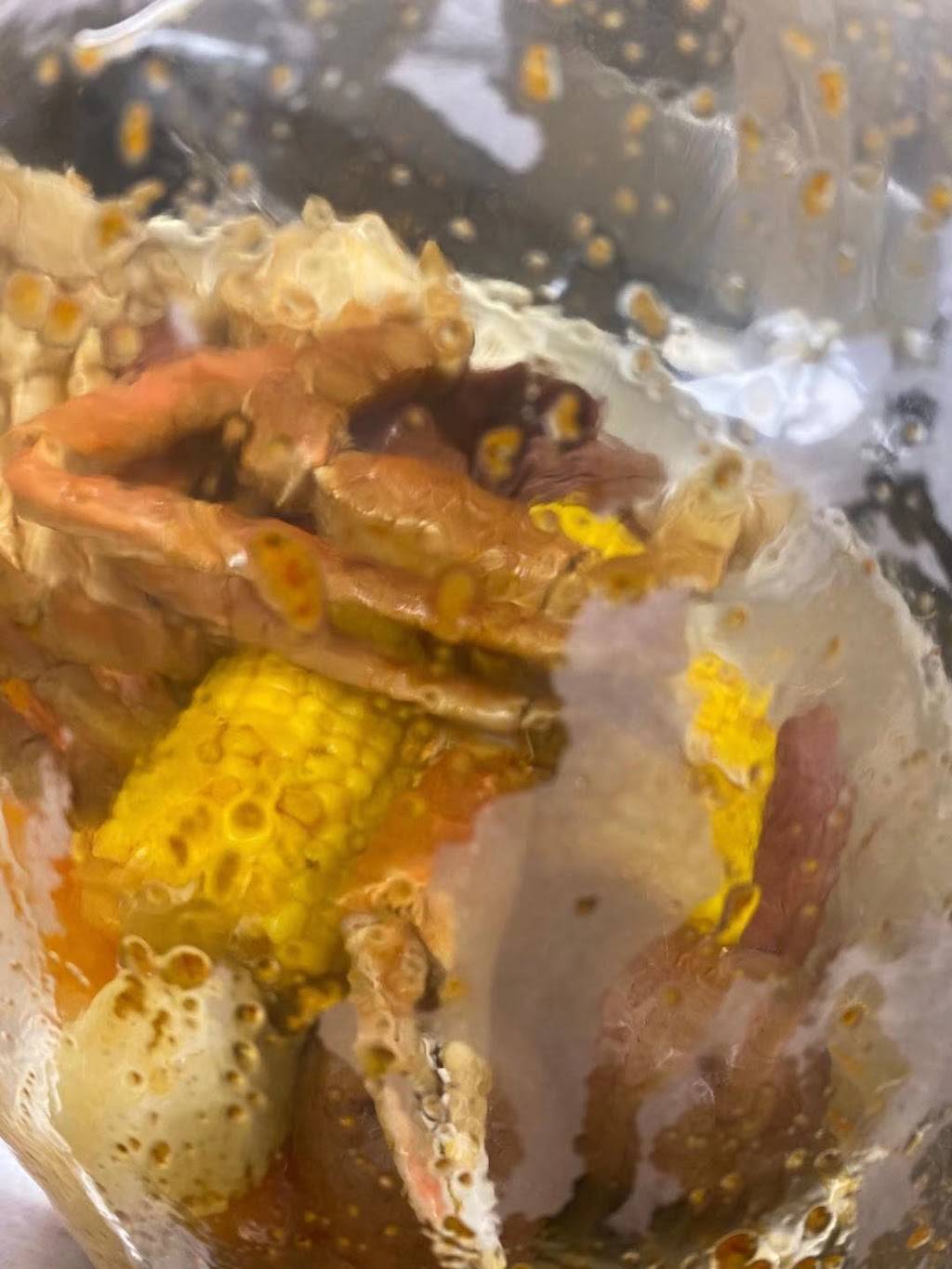 Crimson Crab- Cajun seafood and Bar | restaurant | 3851 Vincennes Rd, Indianapolis, IN 46268, USA | 3172807800 OR +1 317-280-7800