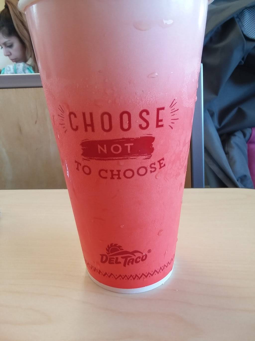 Del Taco | meal takeaway | 5740 Riverside Dr, Chino, CA 91710, USA | 9096275917 OR +1 909-627-5917