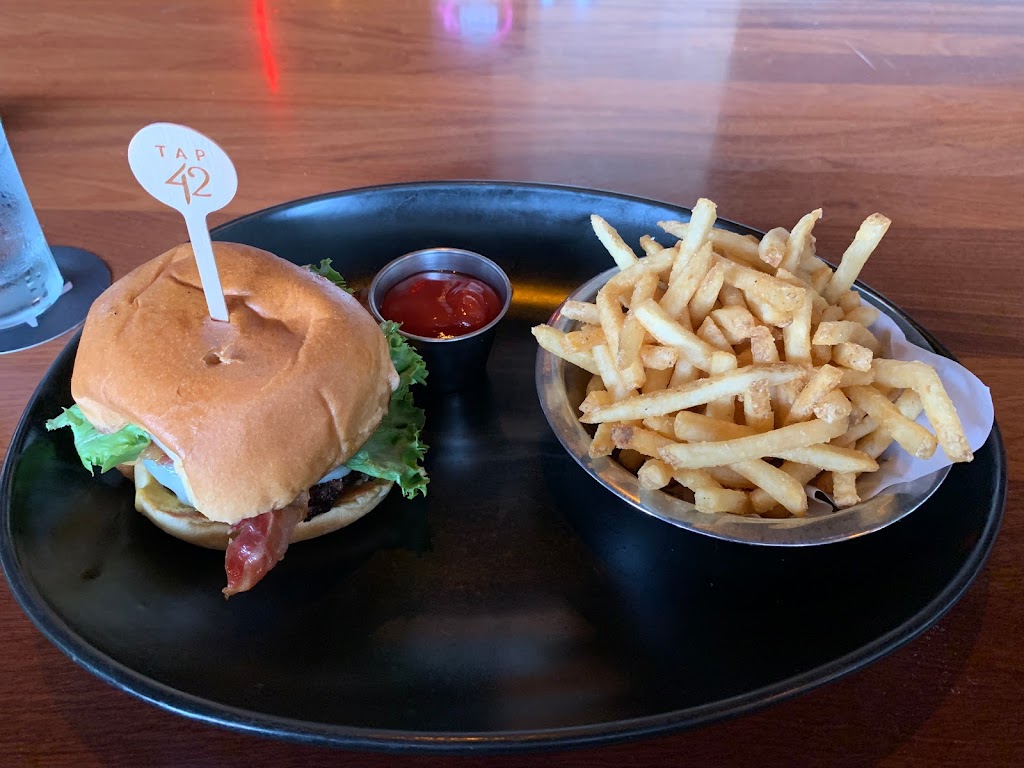 Tap 42 | restaurant | 19565 Biscayne Blvd, Aventura, FL 33180, USA | 7864407270 OR +1 786-440-7270