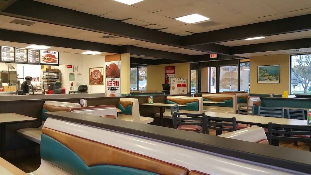 Arbys | meal takeaway | 4100 W 83rd St, Prairie Village, KS 66208, USA | 9133811616 OR +1 913-381-1616