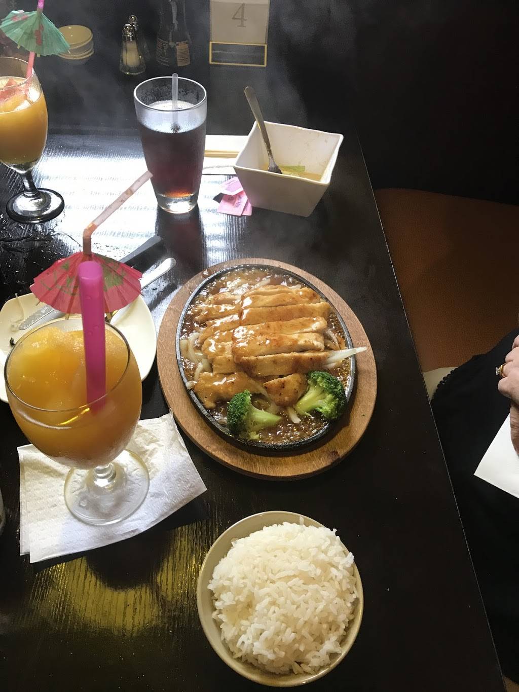 Sakura Sushi and Grill | restaurant | 3261 Western Branch Blvd, Chesapeake, VA 23321, USA | 7578005748 OR +1 757-800-5748