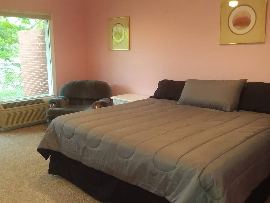 Powell Valley Resort | restaurant | 600 Powell Valley Marina Dr, LaFollette, TN 37766, USA | 4235625975 OR +1 423-562-5975