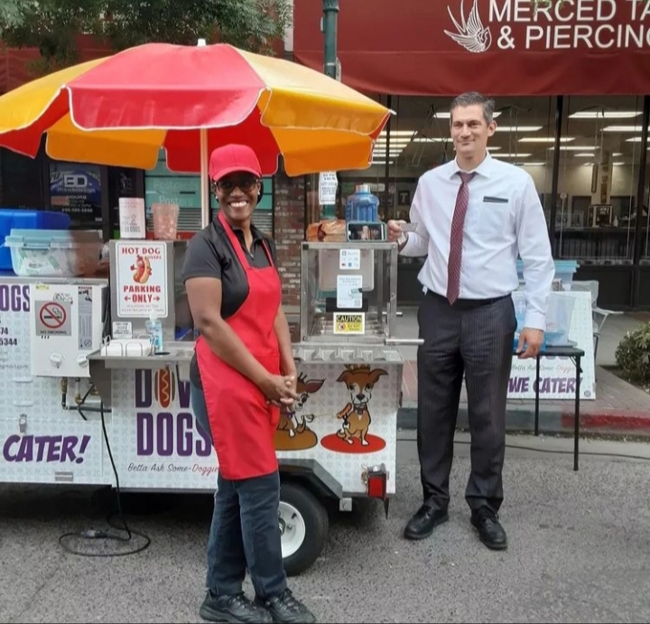 DIVA DOGS Hot Dogs & Catering | meal takeaway | West 20th Street &, N St, Merced, CA 95344, USA | 2093214474 OR +1 209-321-4474