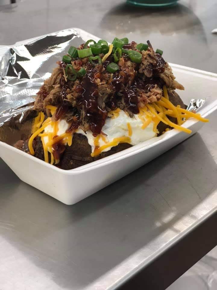 Willow Catering | restaurant | 5409 Peavine Rd, Crossville, TN 38571, USA | 6154288859 OR +1 615-428-8859