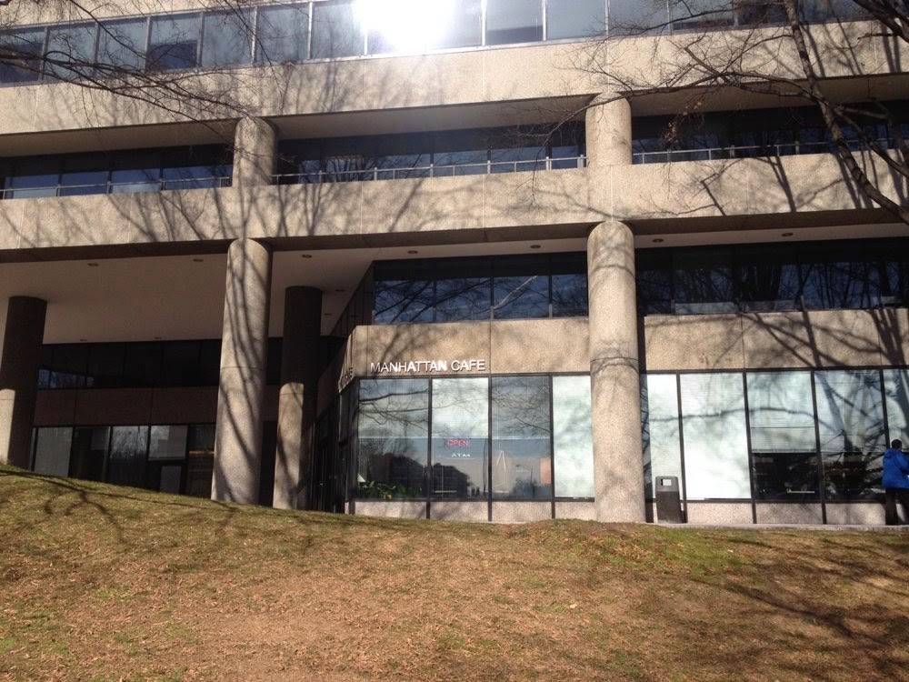 Manhattan Cafe | restaurant | 1655 Fort Myer Dr, Arlington, VA 22209, USA | 7035270047 OR +1 703-527-0047