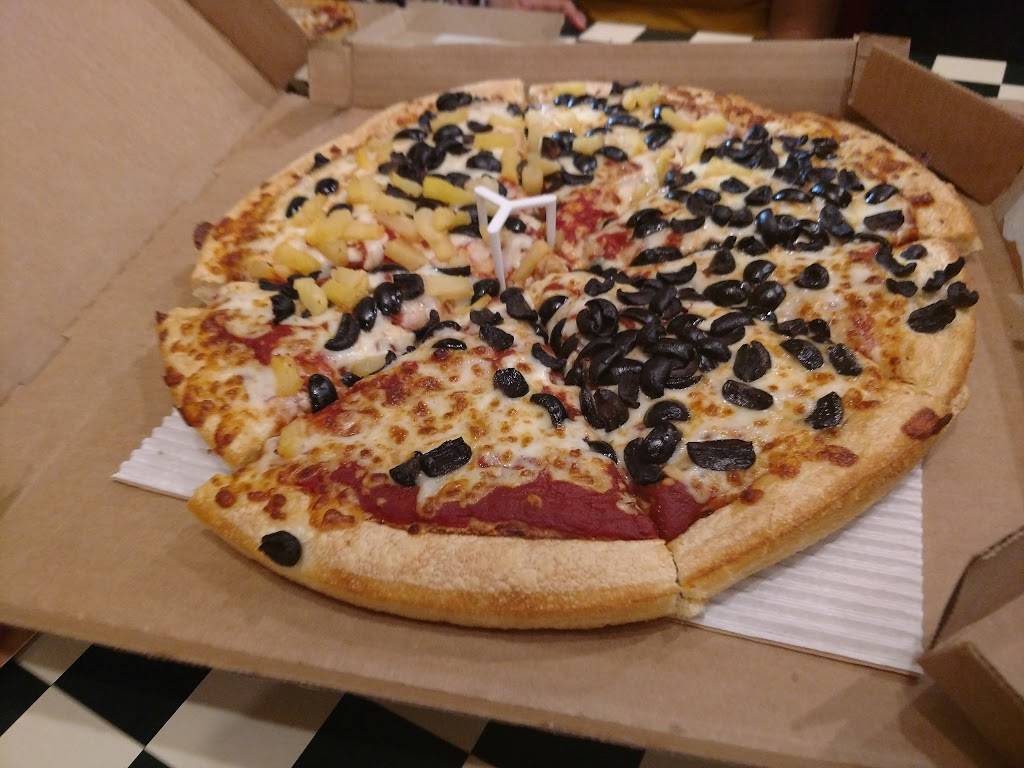 Pizza Hut | restaurant | 13624 N 35th Ave, Phoenix, AZ 85029, USA | 6029936150 OR +1 602-993-6150