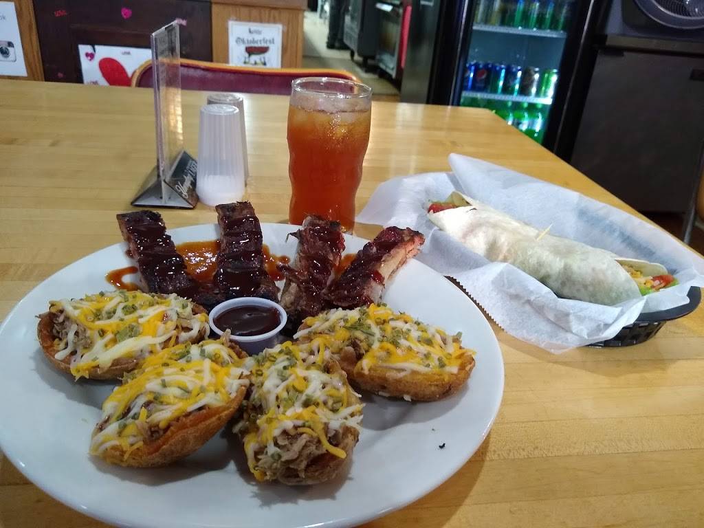 Neals Famous BBQ | restaurant | 202 N 3rd St, Hamilton, OH 45011, USA | 5137372783 OR +1 513-737-2783