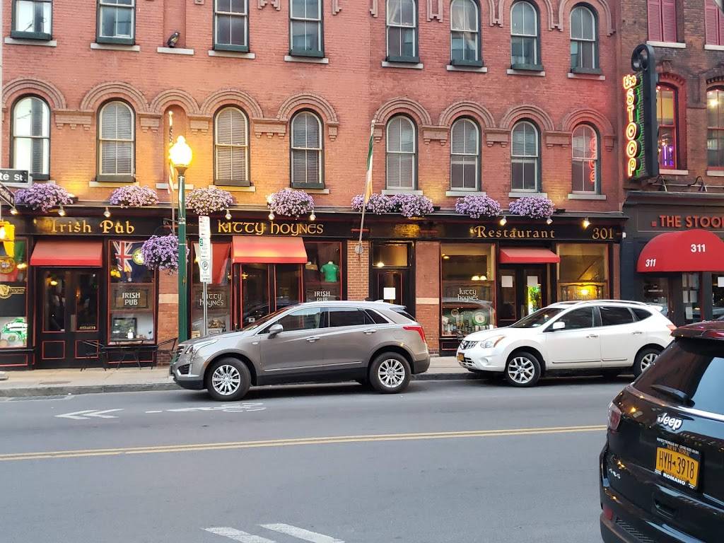 Kitty Hoynes Irish Pub | restaurant | 301 W Fayette St, Syracuse, NY 13202, USA | 3154241974 OR +1 315-424-1974