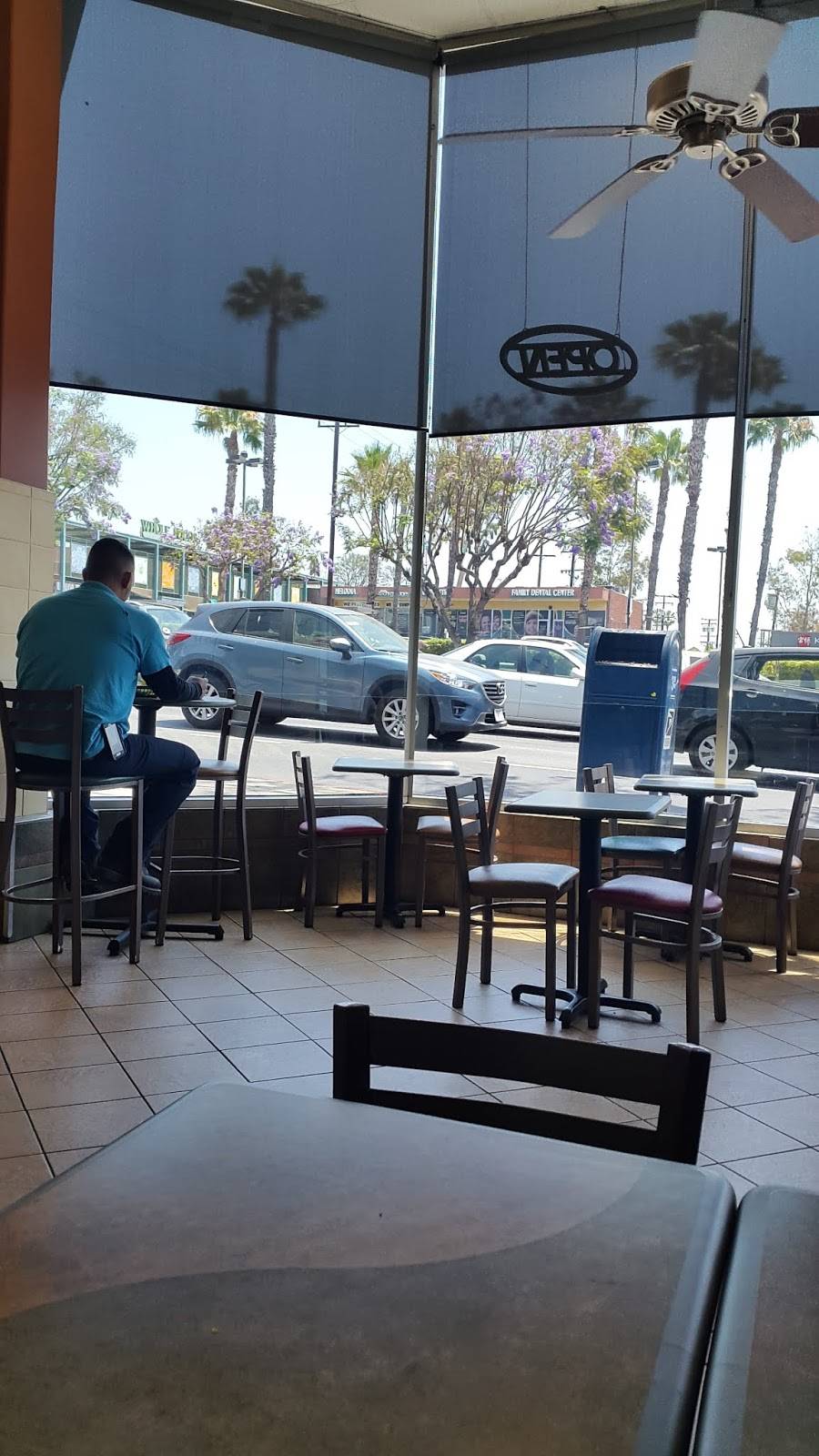 Subway Restaurants | restaurant | 1111 N Fairfax Ave #108, West Hollywood, CA 90046, USA | 3236502888 OR +1 323-650-2888