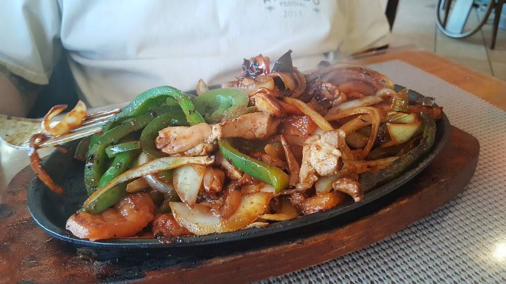 El Toro Bronco | restaurant | 1030 N H St, Lompoc, CA 93436, USA | 8057353499 OR +1 805-735-3499