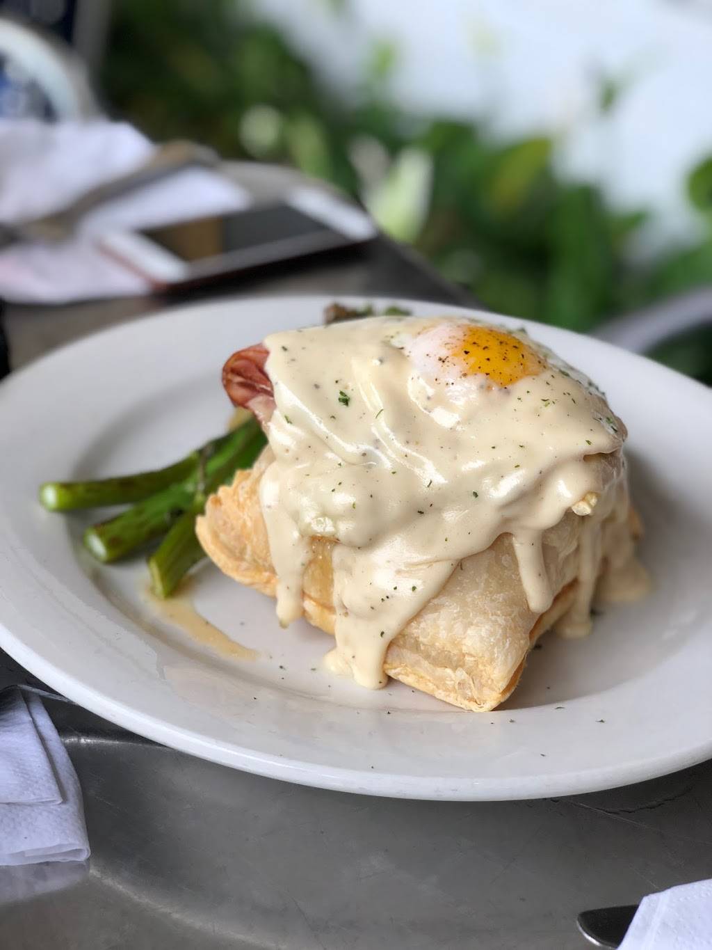 The Parkview | restaurant | 136 S Park Ave, Winter Park, FL 32789, USA | 4076479103 OR +1 407-647-9103