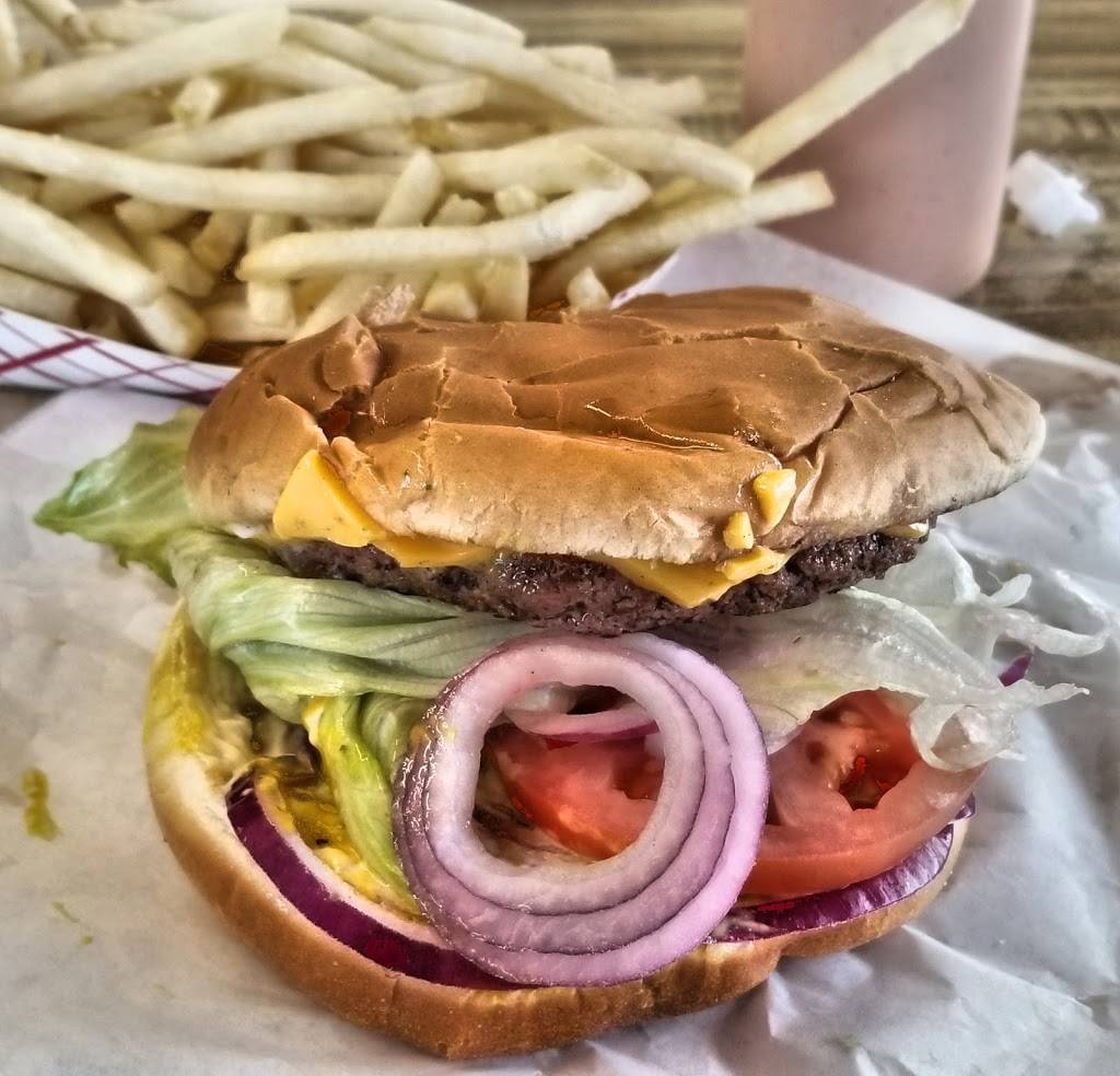 Bartels Giant Burger | restaurant | 18509 Lake Blvd E, Redding, CA 96003, USA | 5302437313 OR +1 530-243-7313