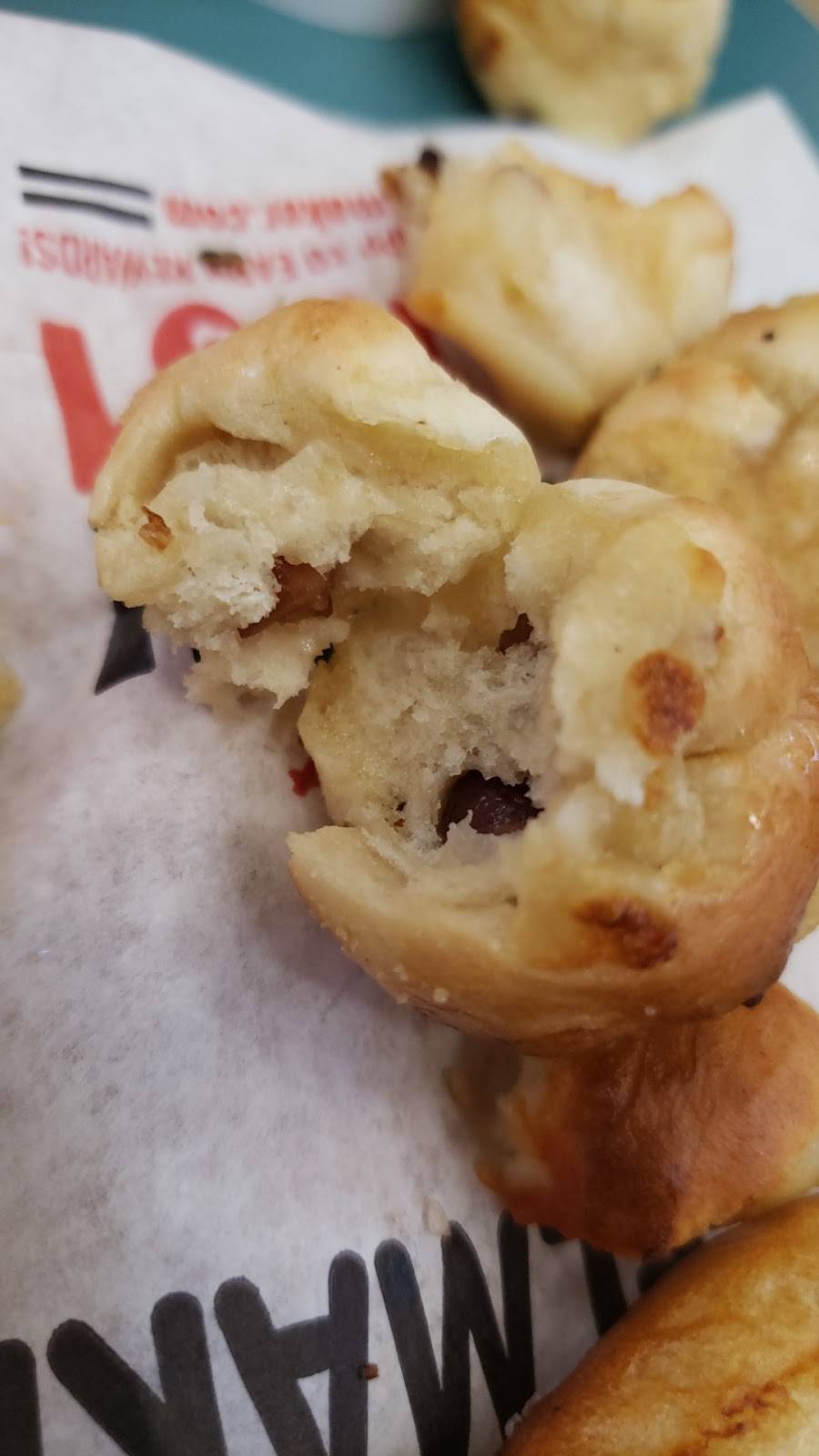 Pretzelmaker | restaurant | 3600 Country Club Dr, Jefferson City, MO 65109, USA | 5736364475 OR +1 573-636-4475