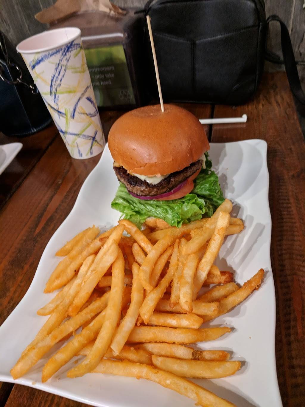 Annys Fine Burgers | restaurant | 9862 Mission Gorge Rd #D, Santee, CA 92071, USA | 6192588288 OR +1 619-258-8288