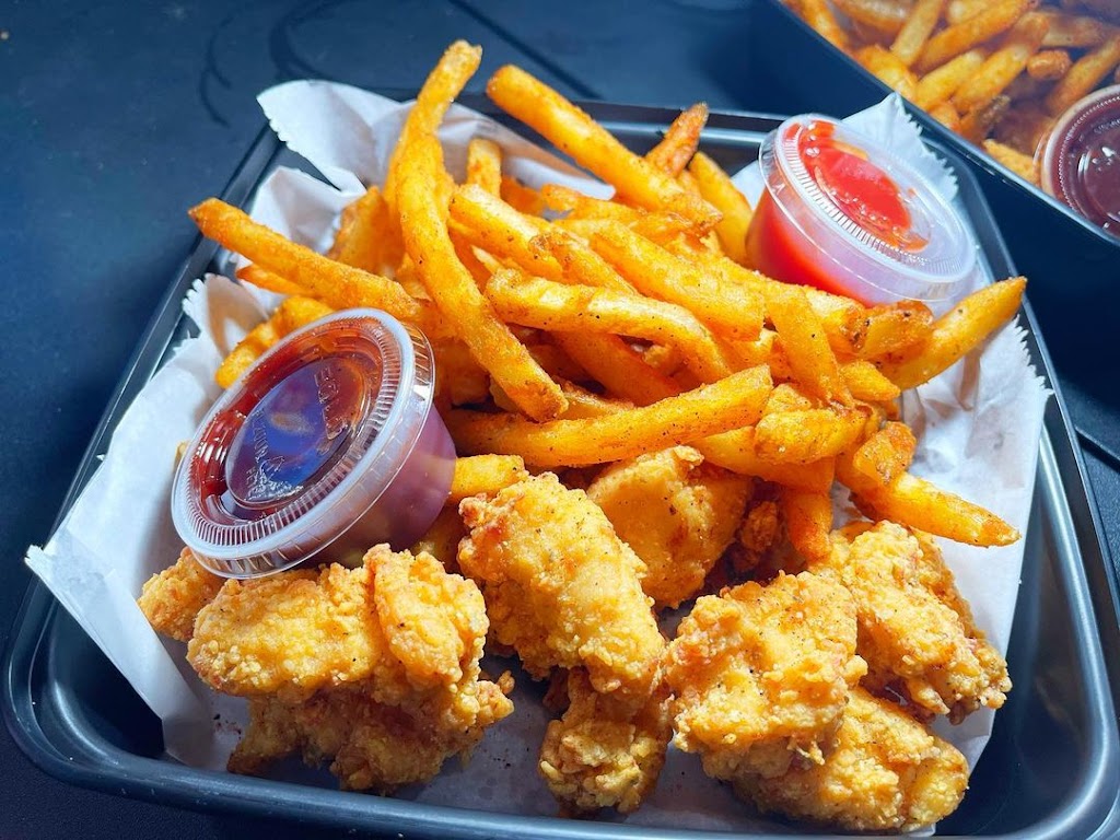 Chefs Munchies | restaurant | 155 Williams St, Jamaica Plain, MA 02130, USA | 6178882175 OR +1 617-888-2175