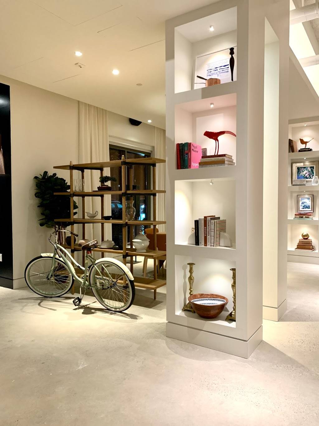 The Duck and the Peach | restaurant | 300 7th St SE, Washington, DC 20003, USA | 2024810548 OR +1 202-481-0548