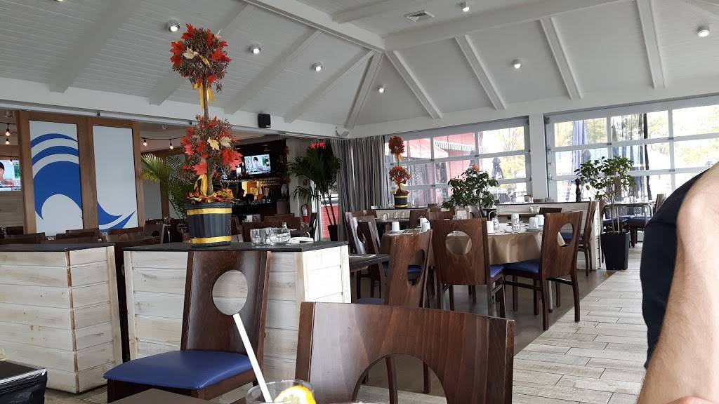 Restaurant La Marina | restaurant | 260 Avenue de Venise O, Venise-en-Québec, QC J0J 2K0, Canada | 4502445560 OR +1 450-244-5560