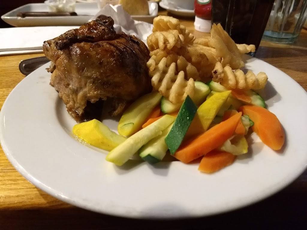 Charcoal Grill & Rotisserie | restaurant | 3839 Douglas Ave, Racine, WI 53402, USA | 2626392050 OR +1 262-639-2050