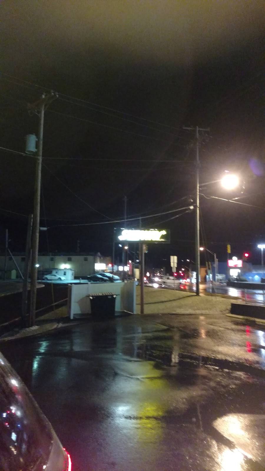 Subway | restaurant | 400 Lafayette Ave, Moundsville, WV 26041, USA | 3048457777 OR +1 304-845-7777