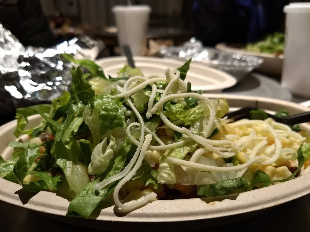 Chipotle Mexican Grill | restaurant | 18003 Garland Groh Blvd, Hagerstown, MD 21740, USA | 2404208010 OR +1 240-420-8010