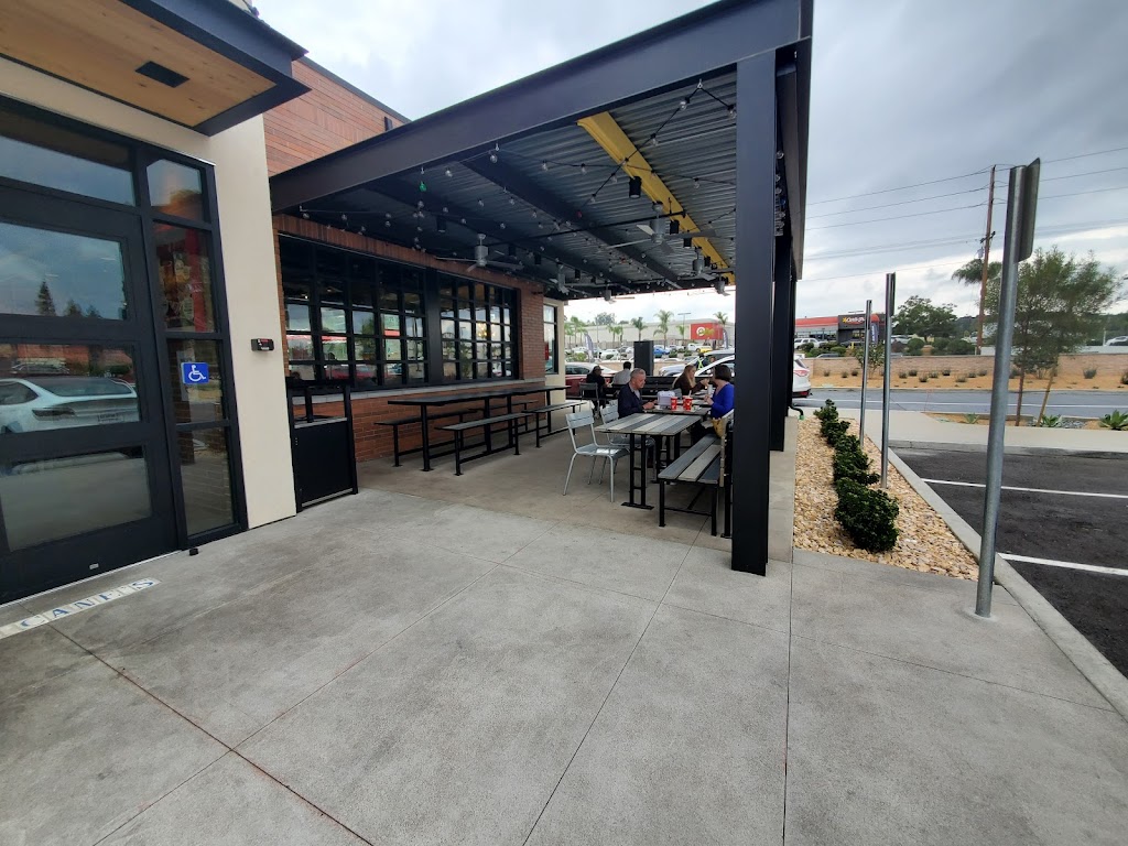 Raising Canes | meal takeaway | 1280 W Valley Pkwy, Escondido, CA 92029, USA | 7604802800 OR +1 760-480-2800