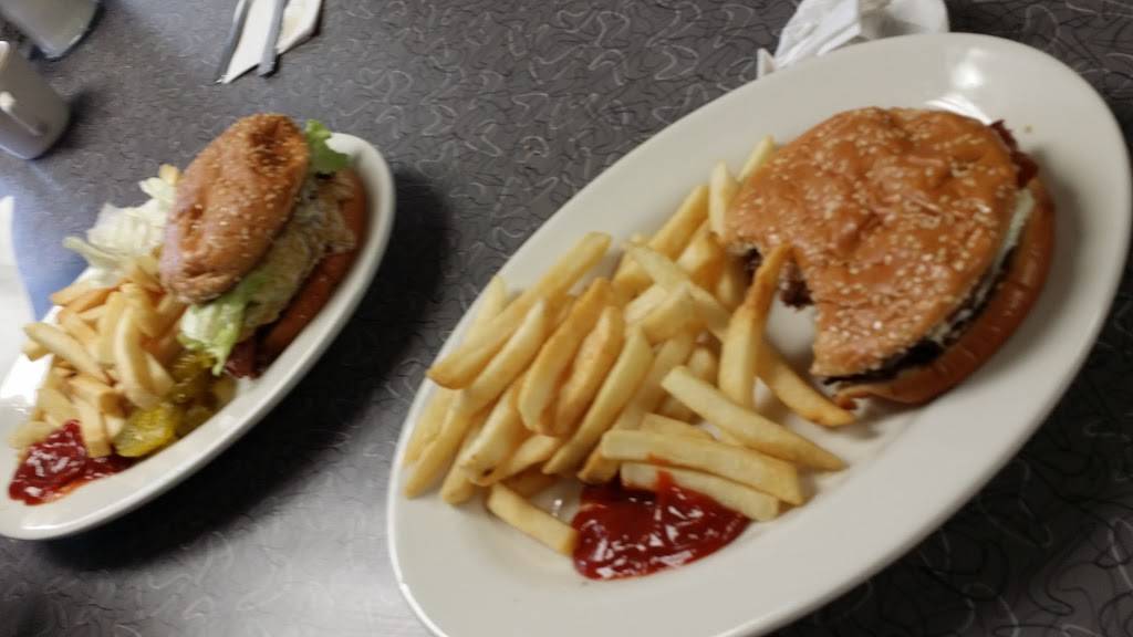 Dans Place Two | restaurant | 494 Washington Ave #1230, Albany, NY 12203, USA | 5184639102 OR +1 518-463-9102