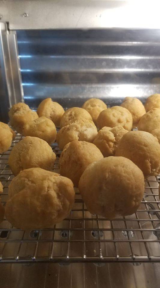 Jamaican jerk hut | restaurant | 112 E Dunklin St, Jefferson City, MO 65101, USA | 5736946086 OR +1 573-694-6086