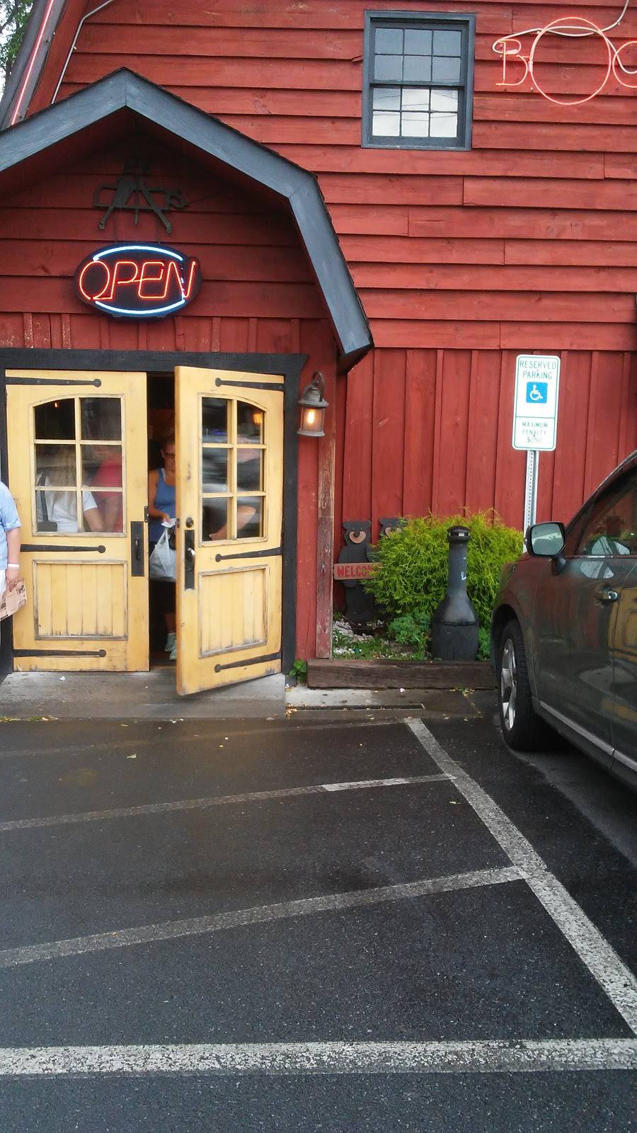 Bogarts Restaurant & Tavern | restaurant | 303 S Main St, Waynesville, NC 28786, USA | 8284521313 OR +1 828-452-1313