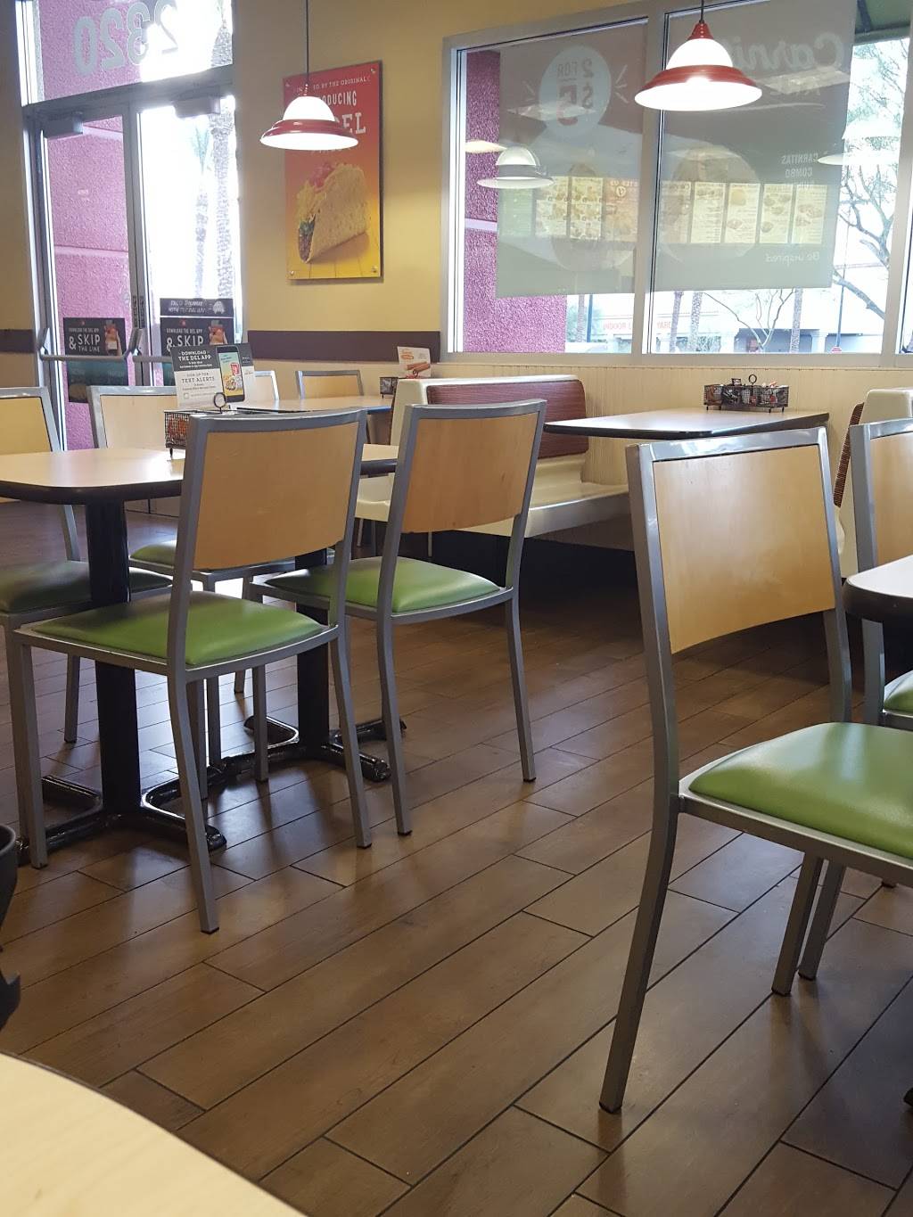 Del Taco | meal takeaway | 2320 E Serene Ave, Las Vegas, NV 89123, USA | 7029142252 OR +1 702-914-2252