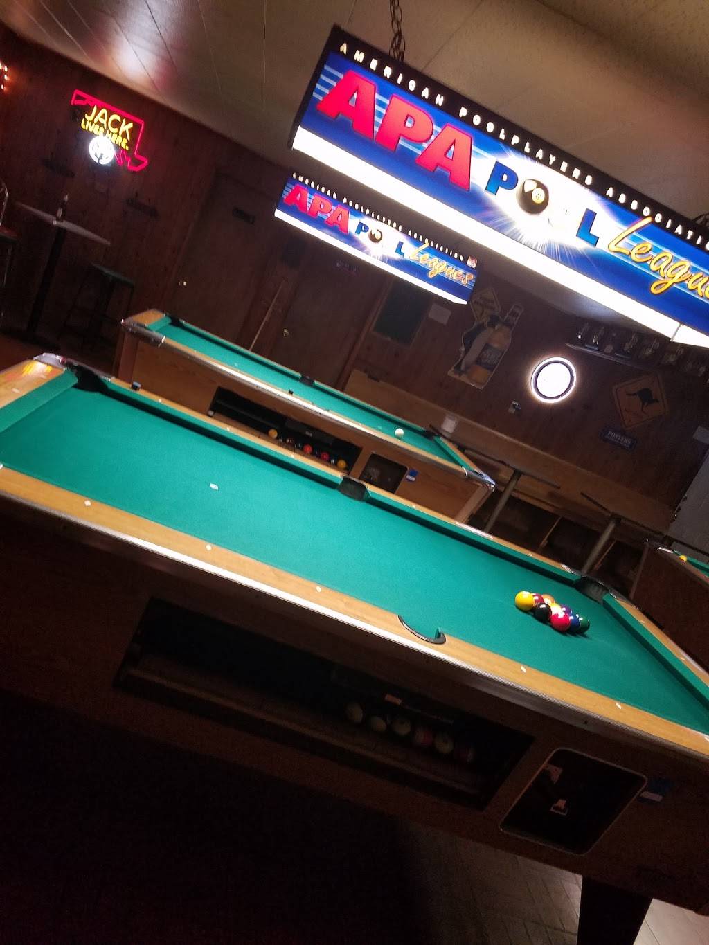 Tuggies Tavern | restaurant | 1300 Tuggies Rd, Pasadena, MD 21122, USA | 4102553304 OR +1 410-255-3304