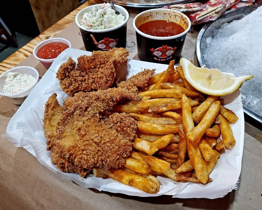 Mr. & Mrs. Crab | restaurant | 4426 W Gandy Blvd, Tampa, FL 33611, USA | 8135155828 OR +1 813-515-5828