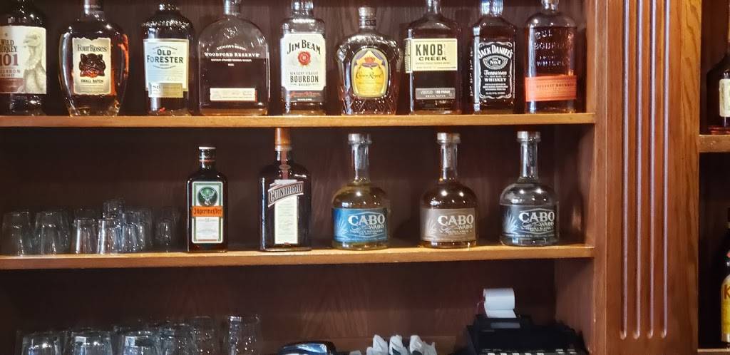 Ernestos | restaurant | 117 E Main St, La Grange, KY 40031, USA | 5022650406 OR +1 502-265-0406