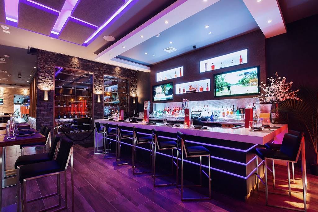Miko Sushi & Hibachi | restaurant | 379 S Oyster Bay Rd, Plainview, NY 11803, USA | 5167195900 OR +1 516-719-5900