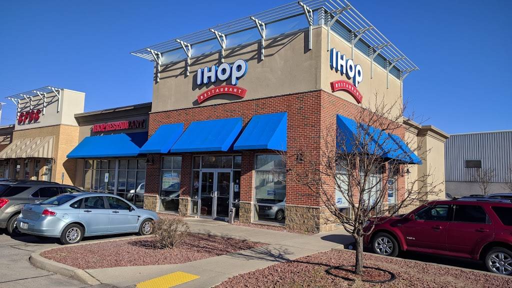 IHOP | restaurant | 1010 W Layton Ave, Milwaukee, WI 53221, USA | 4147271020 OR +1 414-727-1020