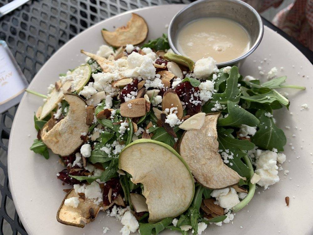 Chipper’s Club | restaurant | 659 Atlanta St, Roswell, GA 30075, USA | 4702821892 OR +1 470-282-1892