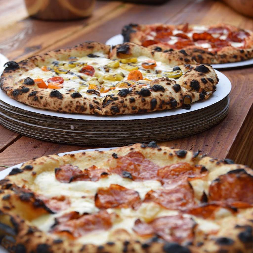 Two Doughs Pizza Co. | restaurant | 28860 Roadside Dr, Agoura Hills, CA 91301, USA | 8188511052 OR +1 818-851-1052