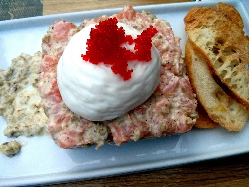 Huis Clos | restaurant | 7659 Rue Saint-Denis, Montréal, QC H2R 2E7, Canada | 5144198579 OR +1 514-419-8579