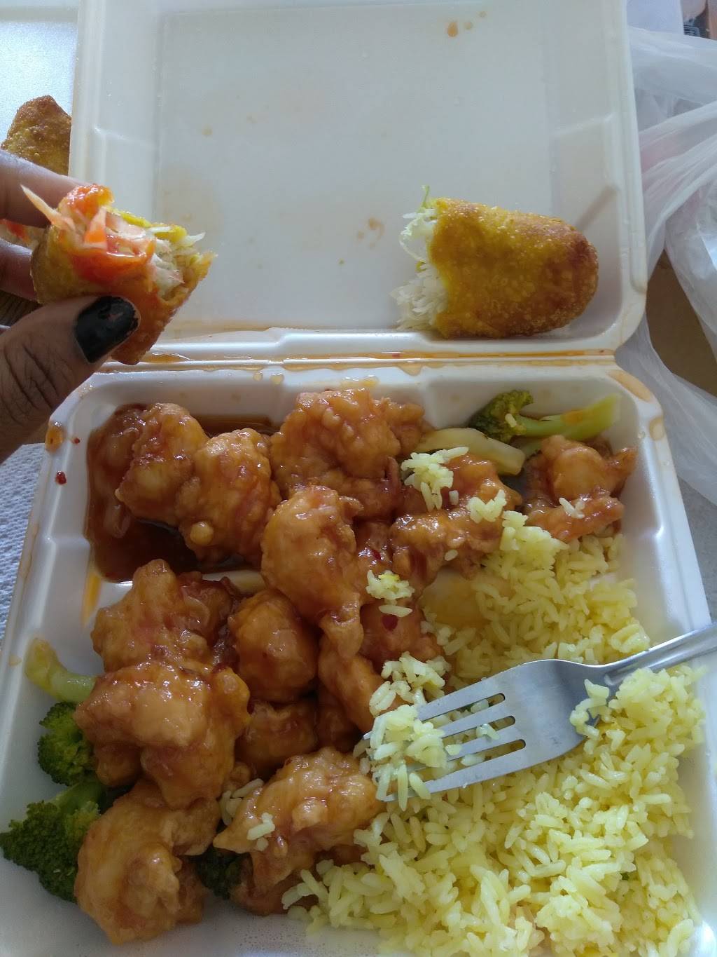 Lucky China | restaurant | 4221 Mercer University Dr # 4, Macon, GA 31204, USA | 4784768012 OR +1 478-476-8012