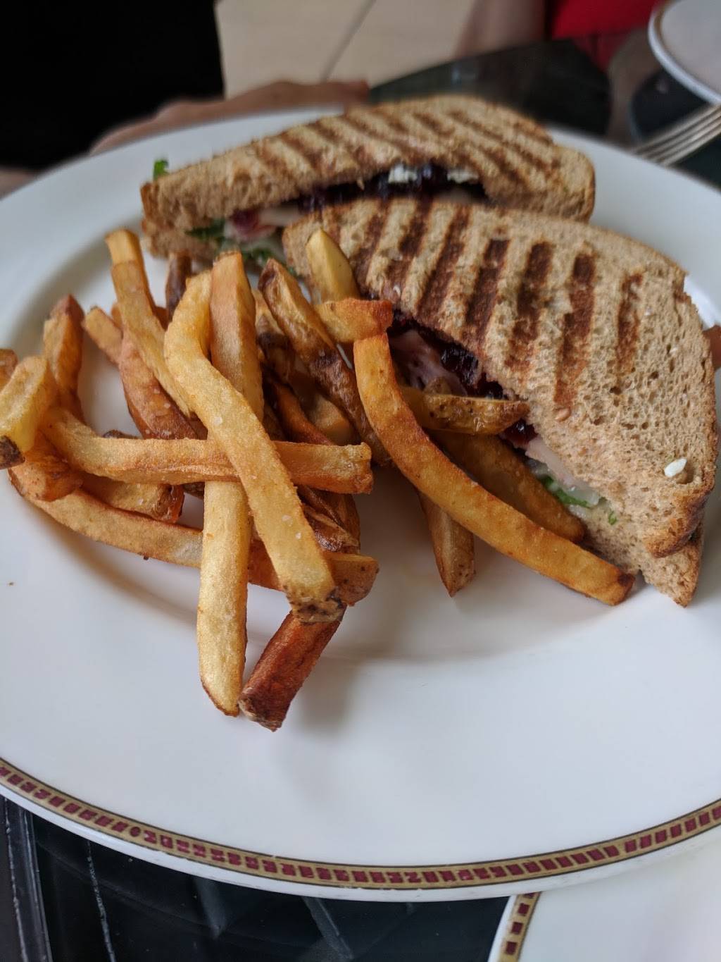 Library Lounge | restaurant | Asheville, NC 28803, USA | 8282251699 OR +1 828-225-1699