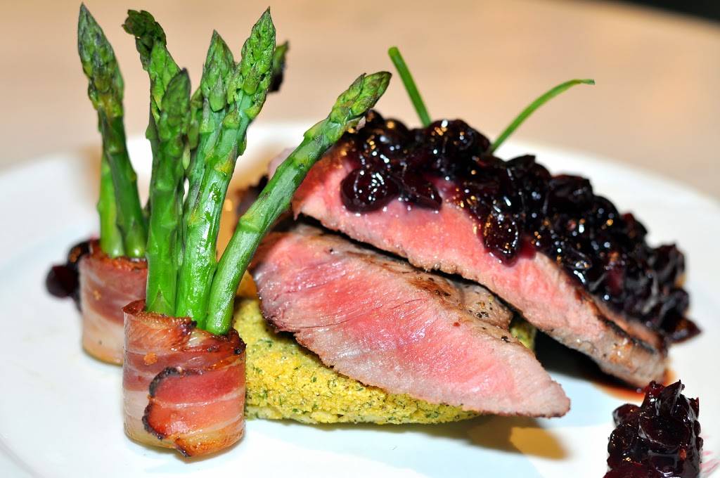 Zam Restaurant & Bar | restaurant | 1340 The Queensway, Etobicoke, ON M8Z 1S4, Canada | 4162520170 OR +1 416-252-0170