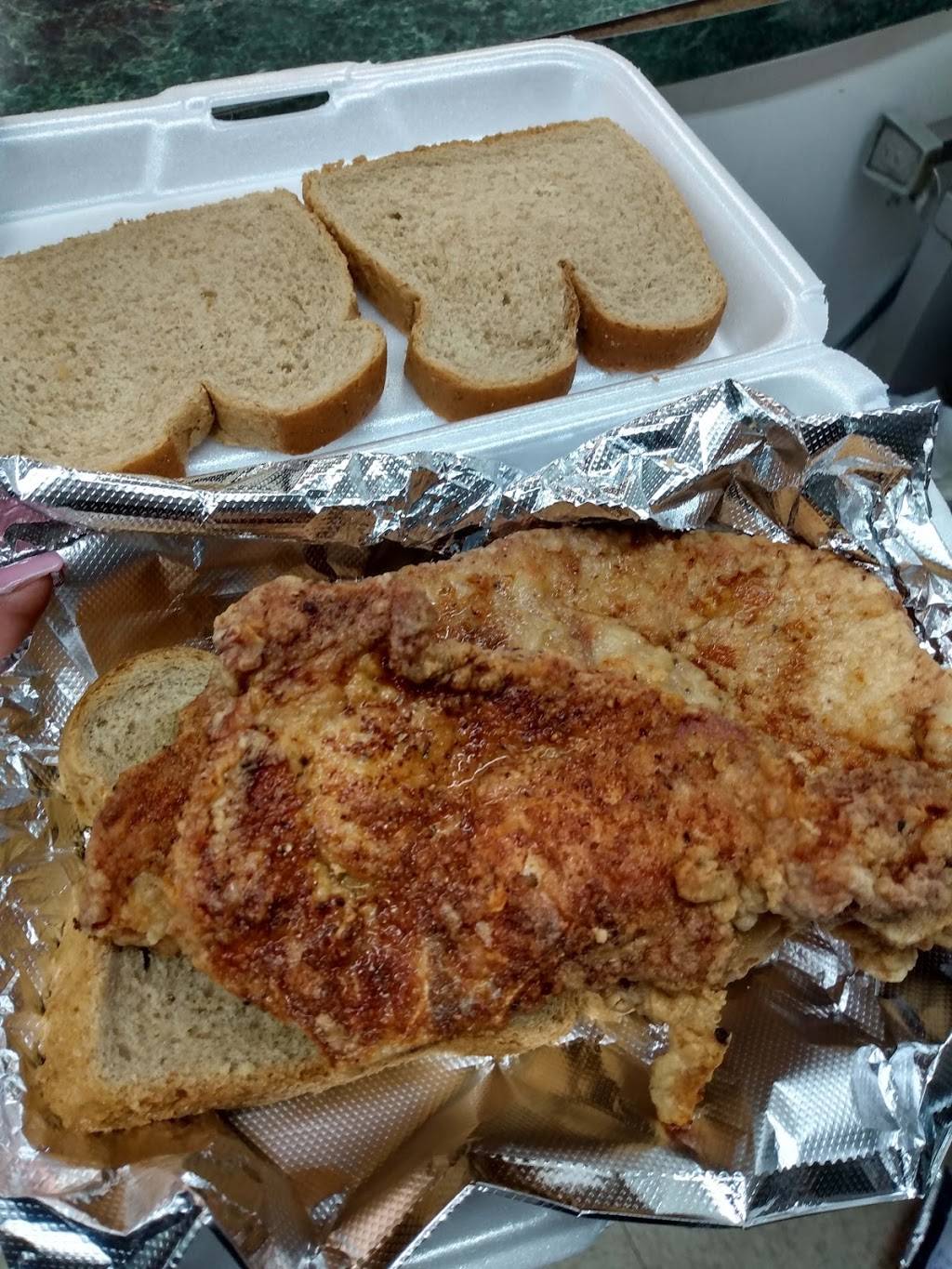 Sizzles Grill | meal takeaway | Inside the Erwin Market, 9252 Erwin Ave, Detroit, MI 48213, USA | 3133349056 OR +1 313-334-9056