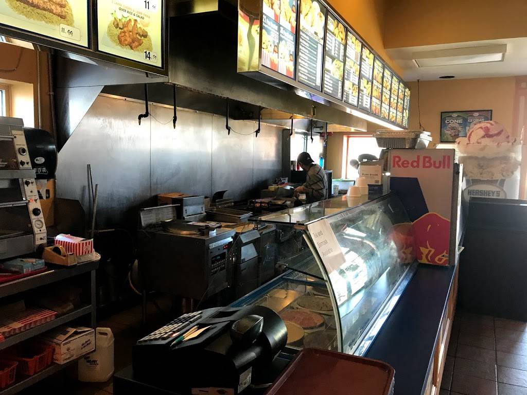 Crown Fried Chicken | restaurant | 408 Forest Ave, Portland, ME 04101, USA | 2077474519 OR +1 207-747-4519