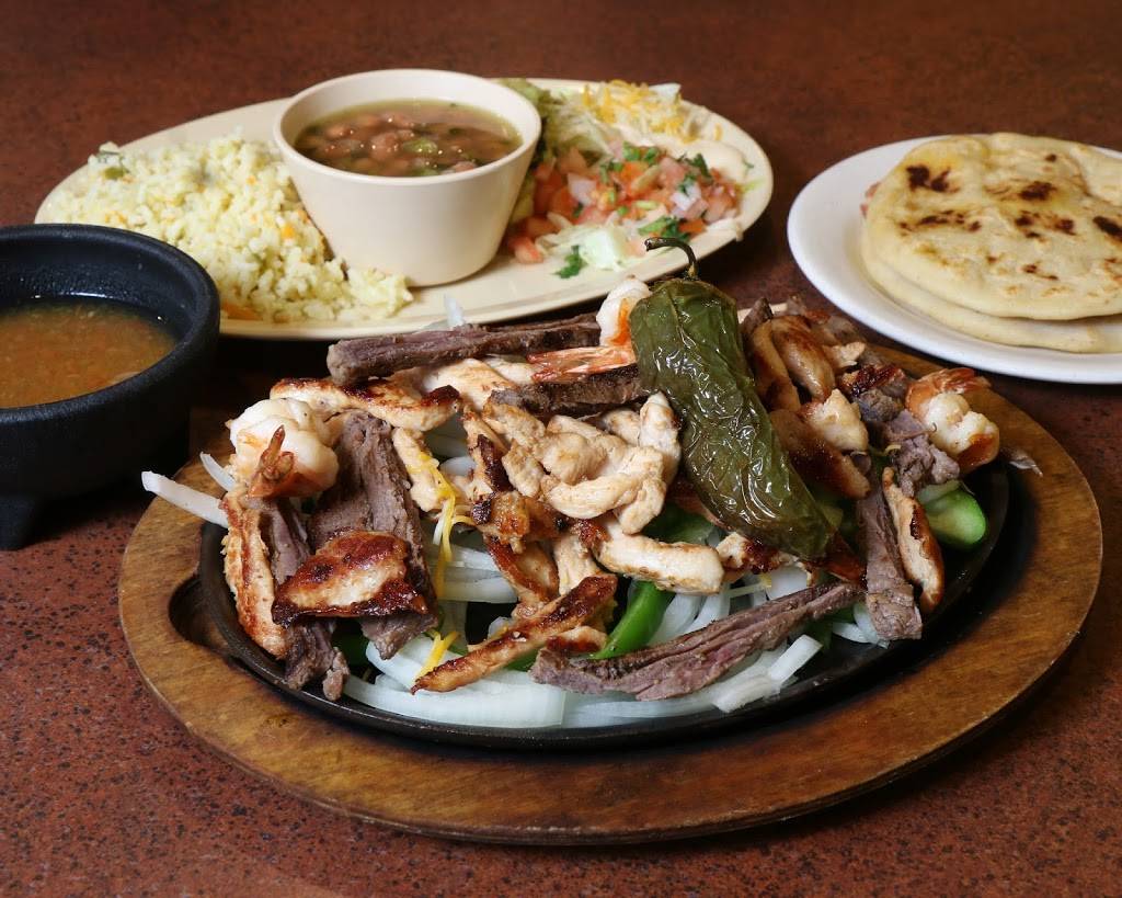 Mi Casa De Sabor Bar & Grill | restaurant | 8232 Long Point Rd, Houston, TX 77055, USA | 7138271140 OR +1 713-827-1140